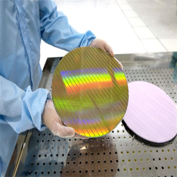 The role of photoresist stripping in achieving high-quality semiconductor devices